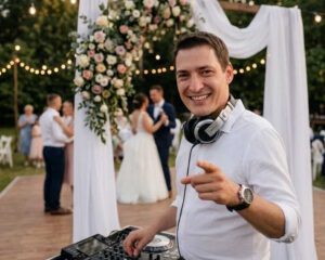 Dj Fourvibes / Dj für events und Hochzeiten